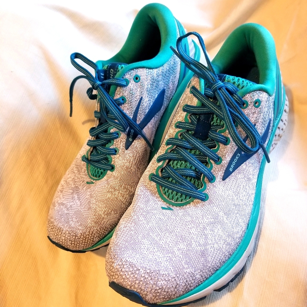 Brooks sneakers